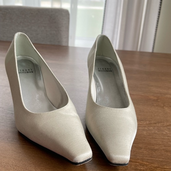 Stuart Weitzman Ivory Shimmer Heel - Picture 5 of 7